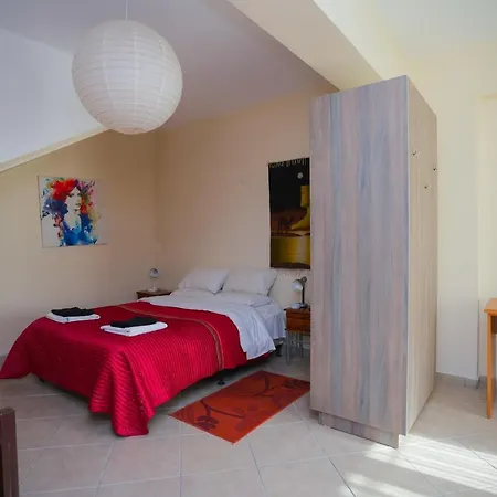 Pensionat Mouktaris Suites *