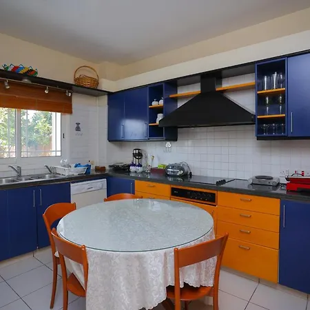 Mouktaris Suites *