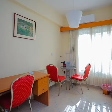 Mouktaris Suites