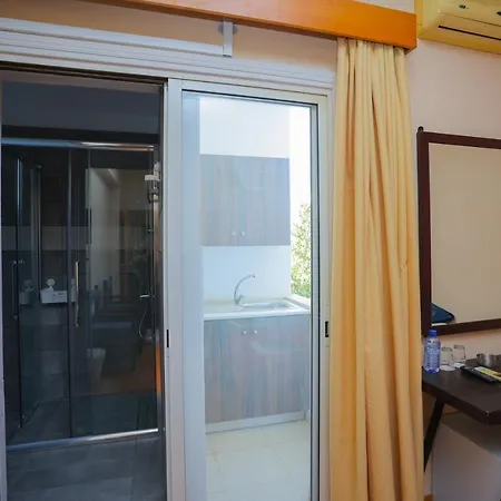 Pensionat Mouktaris Suites *