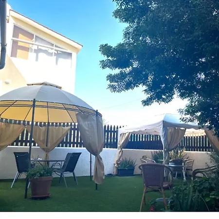 Mouktaris Suites Pensionat