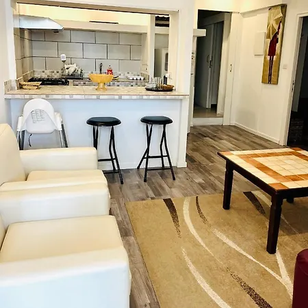 Mouktaris Suites Pensionat