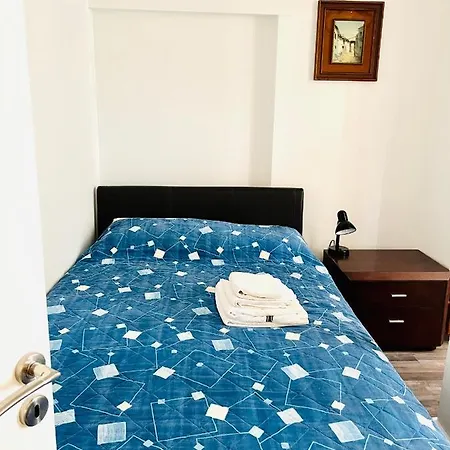 Mouktaris Suites